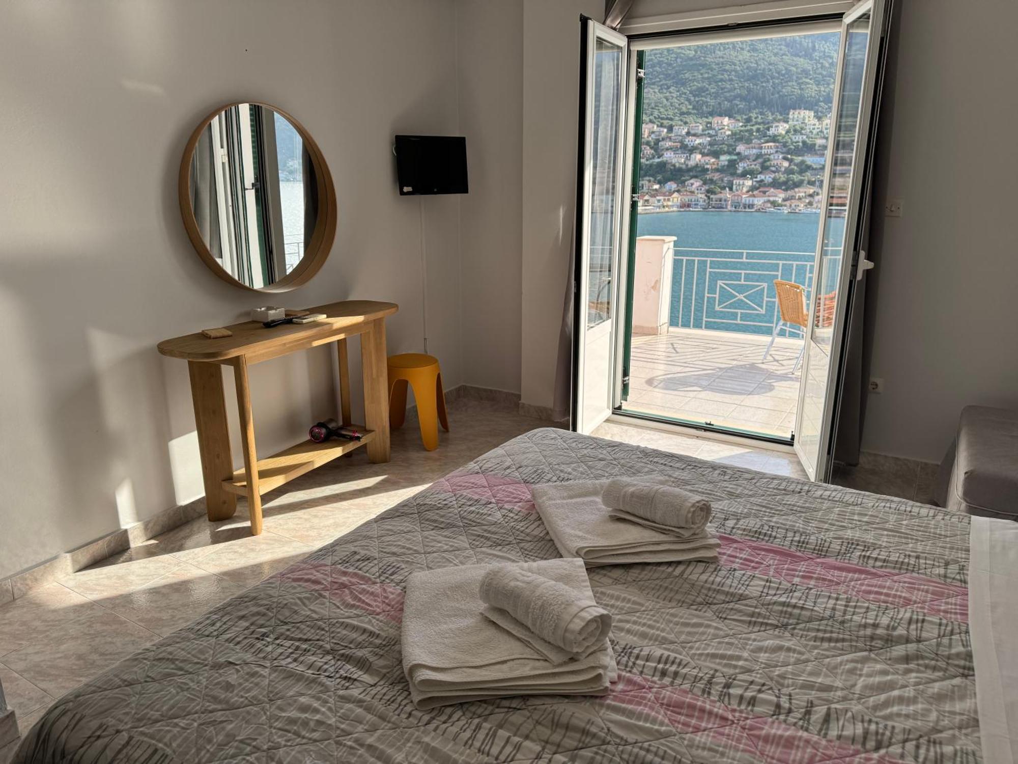 Apartment Port View